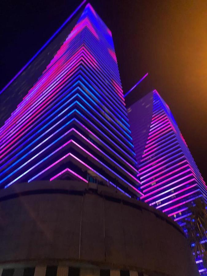 Апартаменты С Видом На Море Twin Towers Batumi, Orbi City Dış mekan fotoğraf